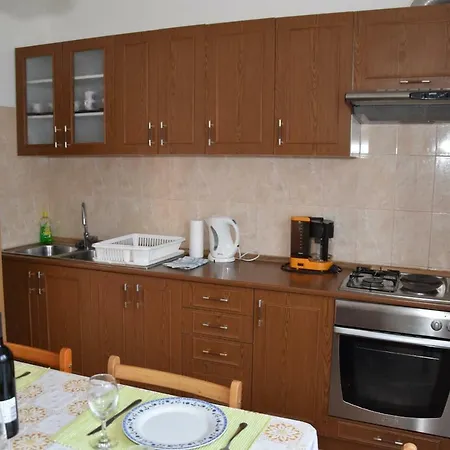 Apartment Bosana *